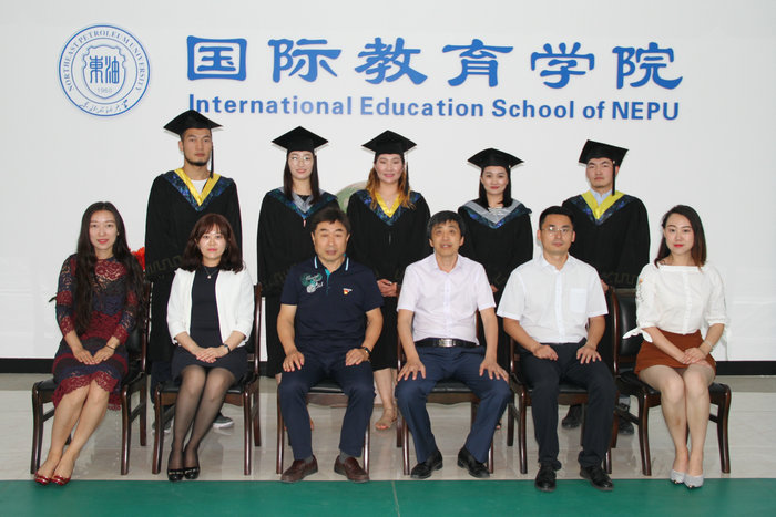 1563087913875047848.jpg 大合影_副本.jpg