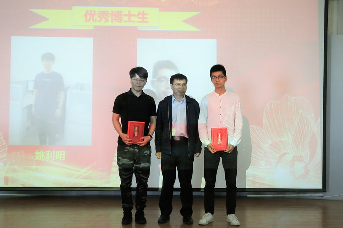 1560414719556008360.jpg 涓鸿幏濂栧崥澹敓棰佸_鍓湰.jpg