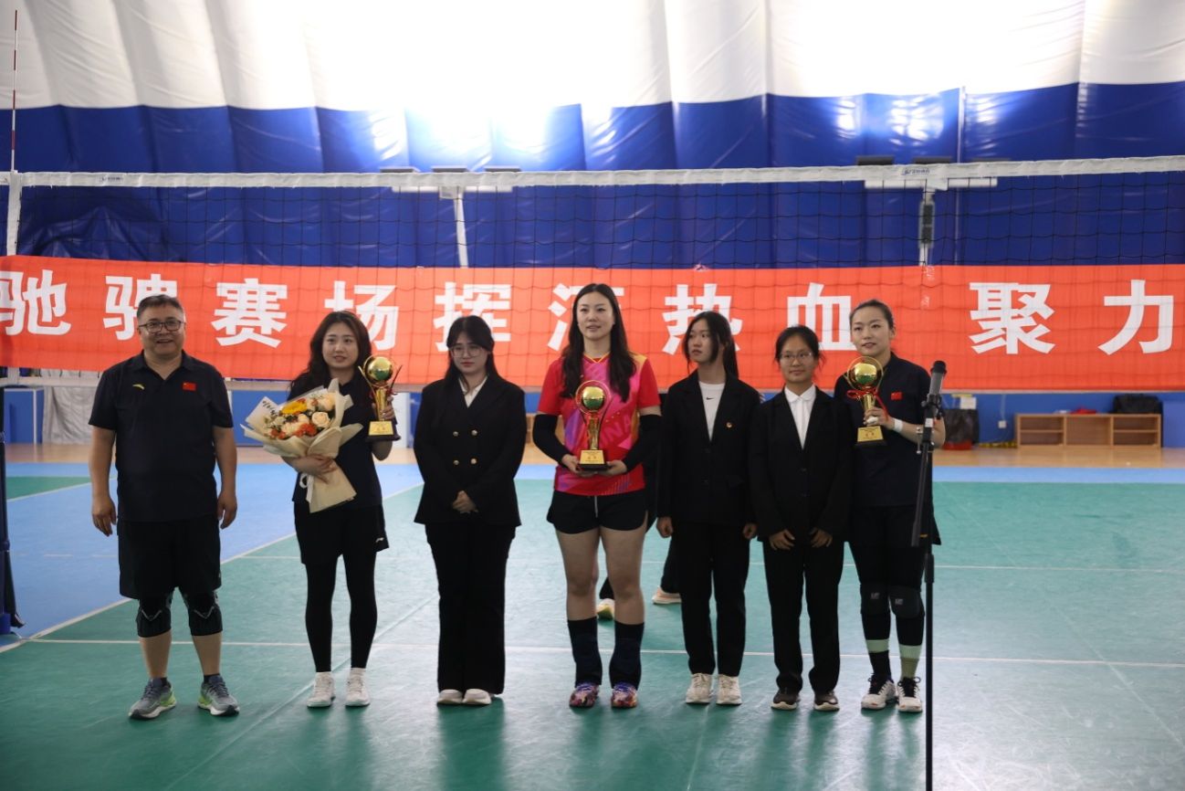 22女甲前三名.JPG